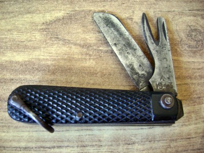 British Army Knife 1943 - Open.JPG