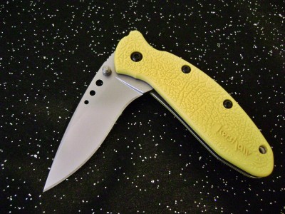 Kershaw Scallion - 1620YL Yellow Glass Filled - Half-Open Mark.JPG