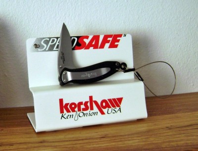 Kershaw Scallion - SpeedSafe Display.JPG