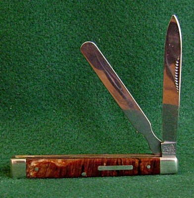Bulldog Brown Handle.jpg