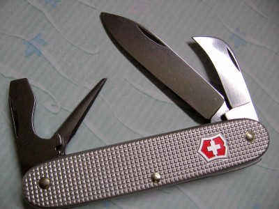 Victorinox Pioneer.JPG
