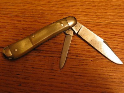 schrade peanut 006.JPG