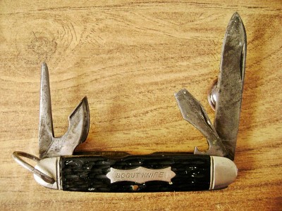 Camillus - Sword Brand Scout pre-WWII - Open Mark.JPG