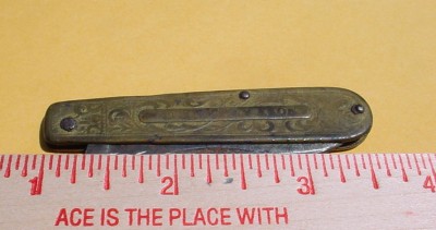 Last is this rare Binns and Mason. Forefather of Pittsburgh Cutlery and Beaver Falls Cutlery, later sold to Catt in LV NY. What history. Looks like junk, but what treasure to me.