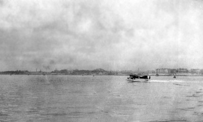 float plane.jpg