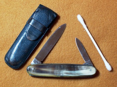 HrtkpfPenRev&pouch.jpg