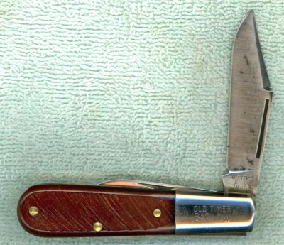 This is the 10OT made by Ulster for the Prince Albert knife promo. Sent in 5 inner wrappers from cans of Prince Albert pipe tobacco along with $2.00 and get an Old Timer knife. Three patterns were offered. Pretty good deal!