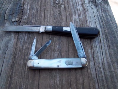 NewnbYork Knife Pearl.JPG