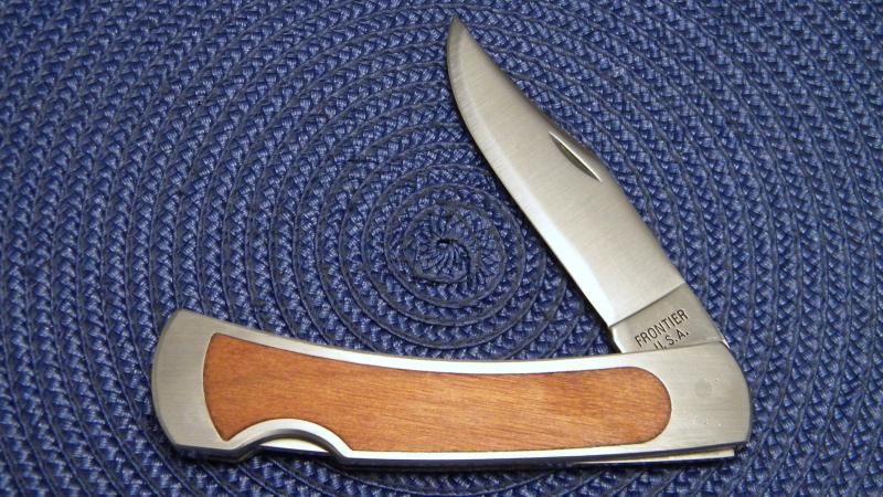 Frontier USA Imperial Stainless P-IV Wood Lockback Knife & Pouch