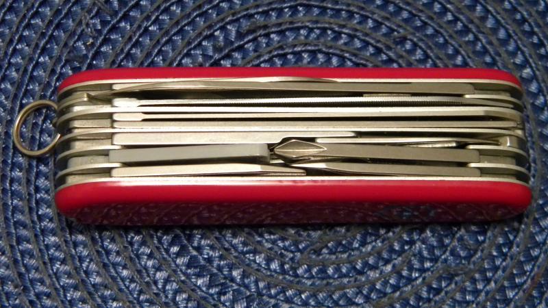 Victorinox Switzerland Stainless Rostfrei Red Officier Suisse