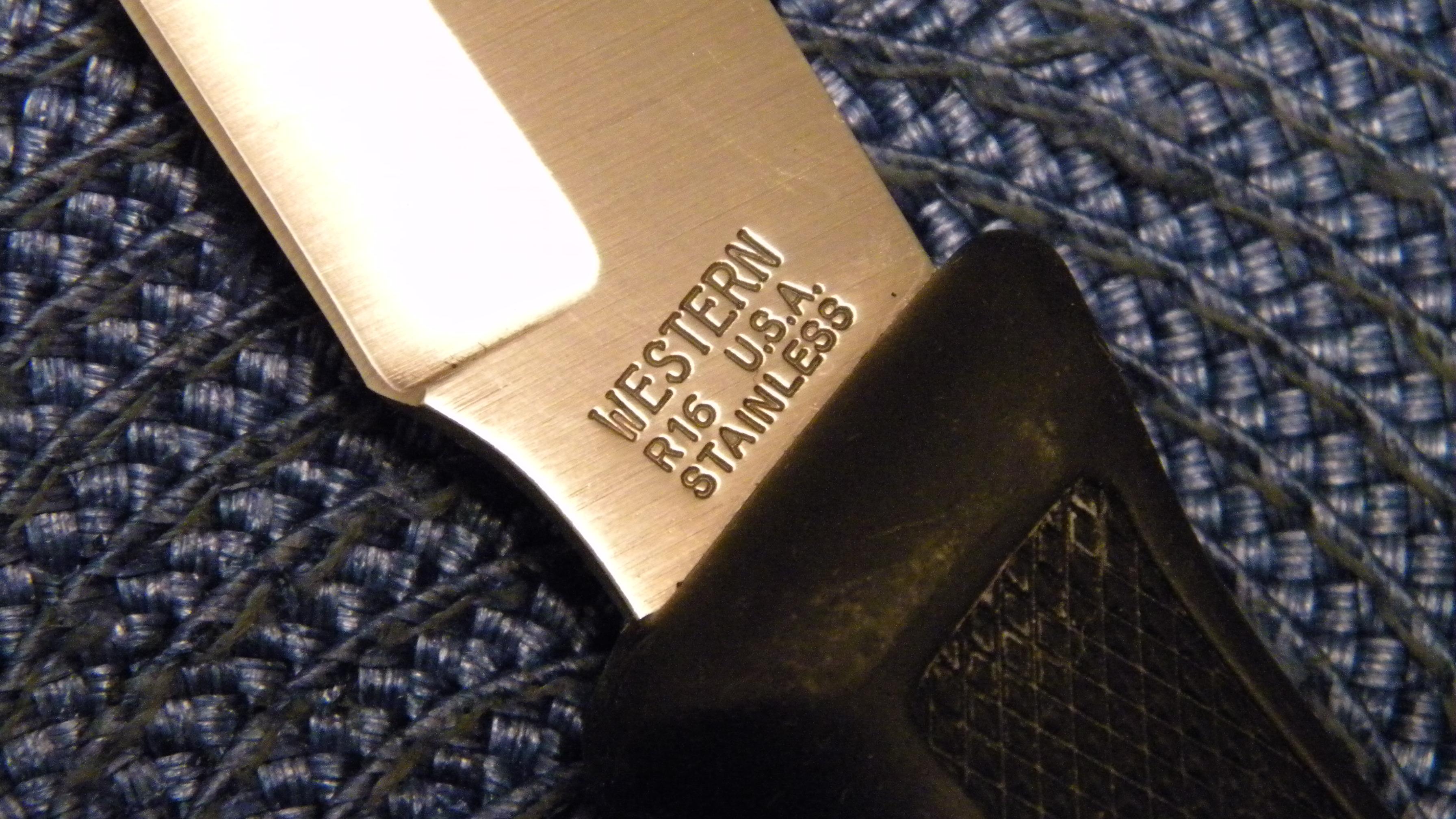 Western R16 USA Stainless Hunter Fixed Blade Sheath Knife in Box