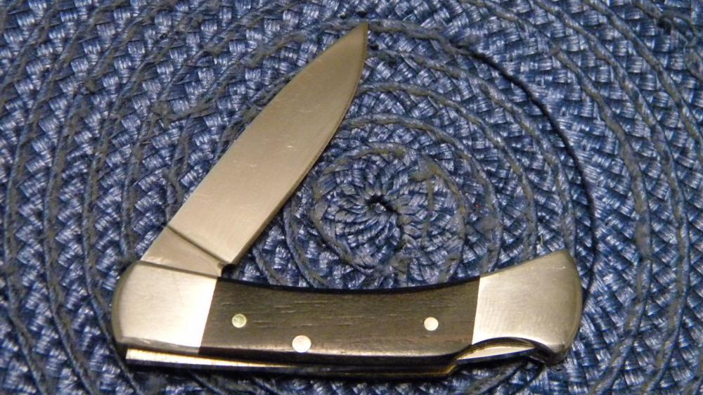 Browning Japan Model 301 Wood Lockback Knife
