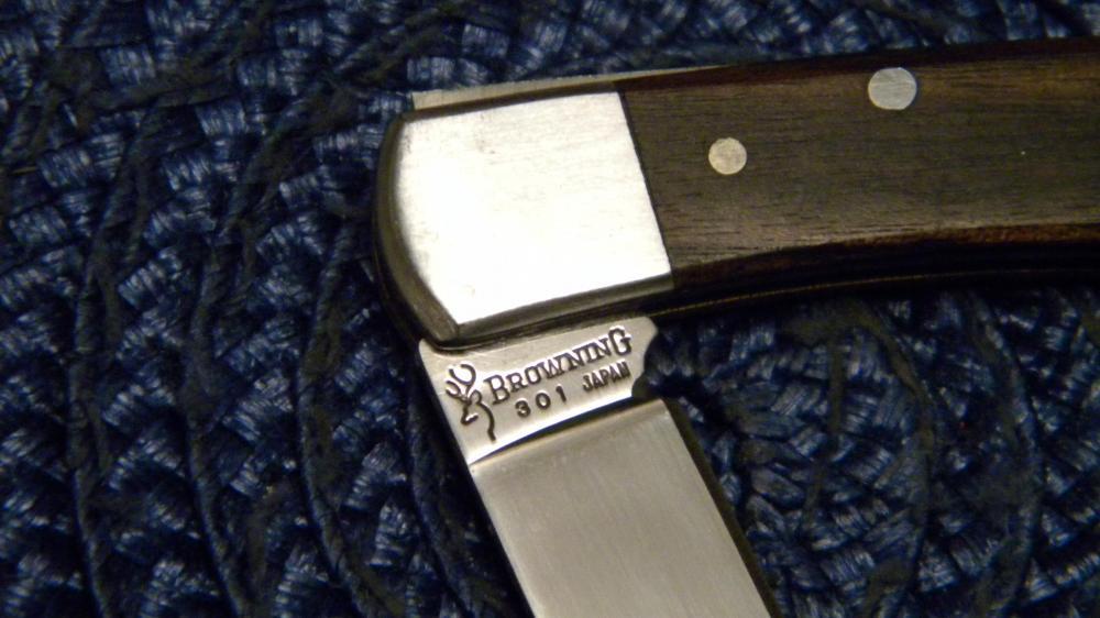 Browning Japan Model 301 Wood Lockback Knife