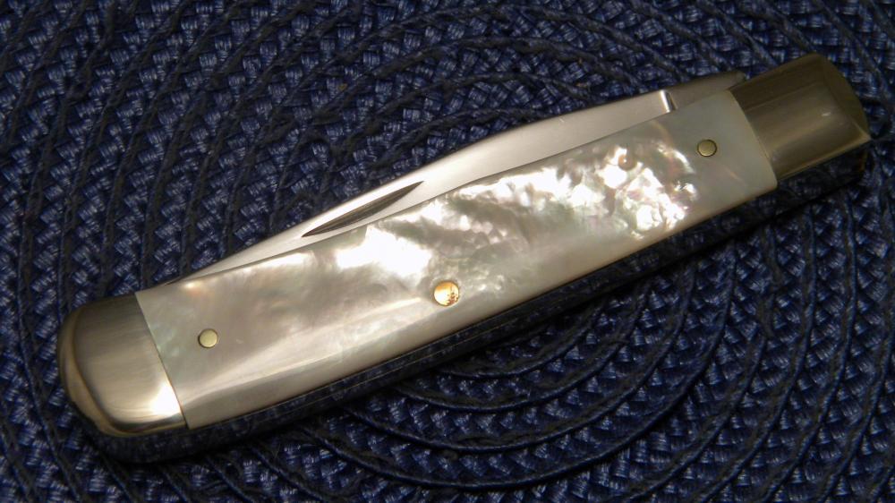 Case XX USA 4 Dot (1996) Pearl 8254 SS Trapper Knife