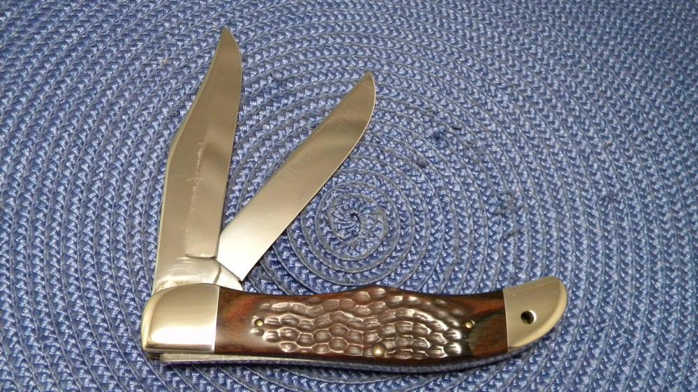 Case XX USA 9 Dot (1981) Laminated Wood 6265 SAB Folding Hunter Knife