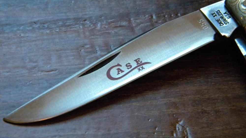 Case XX Stainless USA 2 Dot (1978) Stag Engraved Bolsters Red Etch
