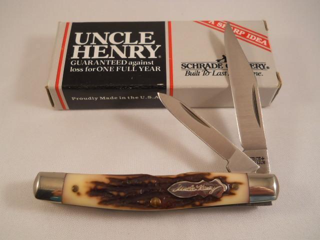 Schrade Uncle Henry 833UH USA Mint