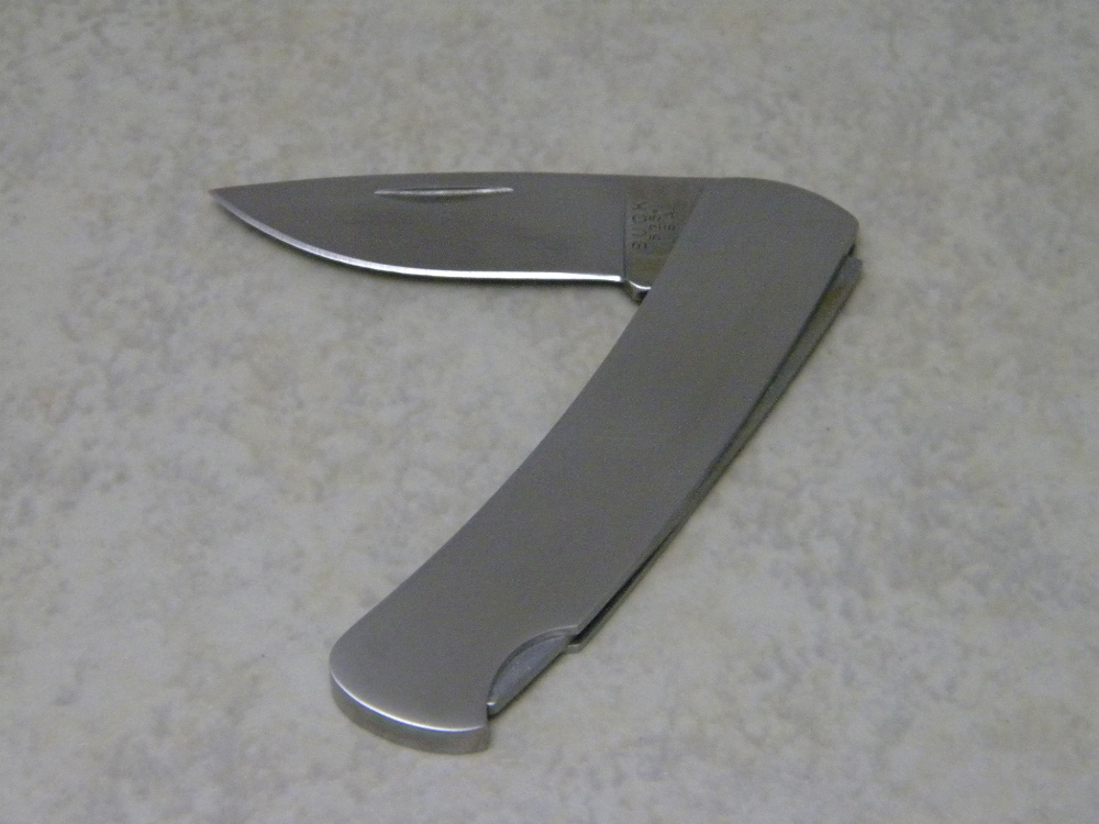 Buck USA Model # 525 Gent Metal Lockback Knife in Box Pre 1986
