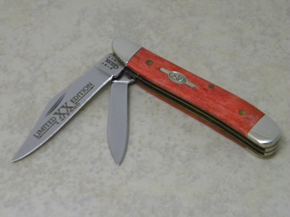 Case XX USA 2001 Smooth Old Red Bone 6220 SS Limited Edition Peanut Knife