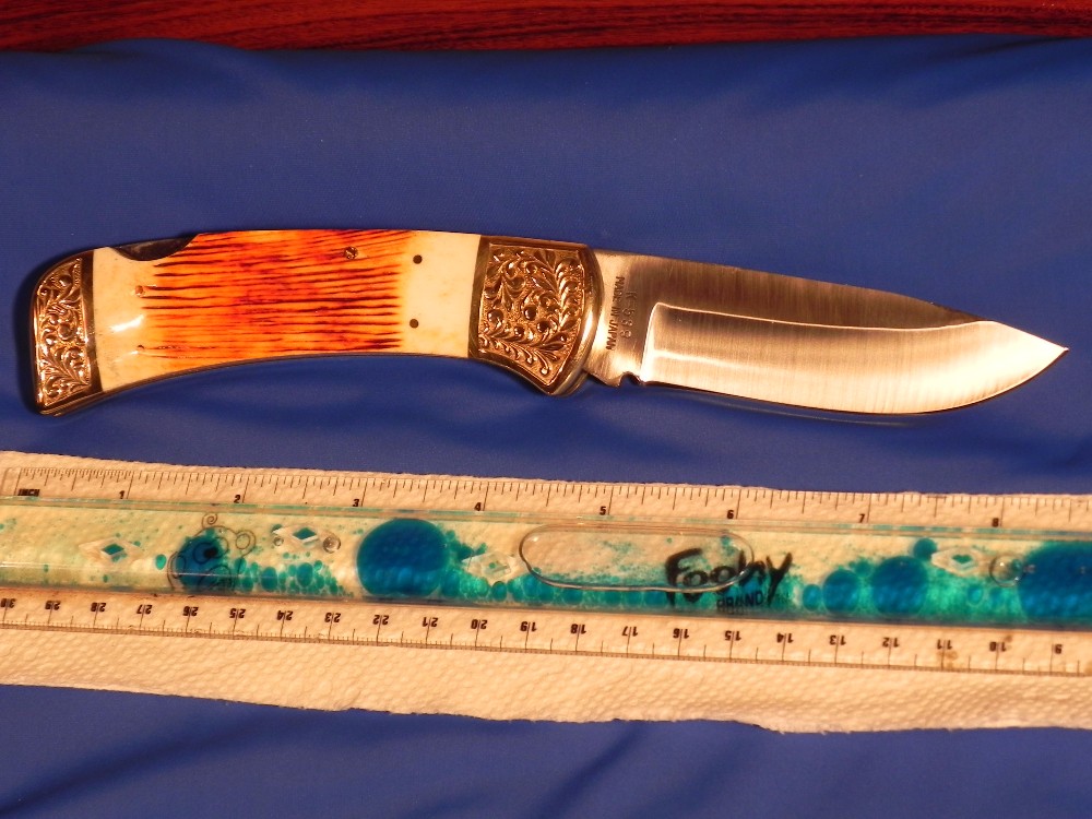 Vintage Parker IMAI K539 Lockback Hunter/Hunting Knife with a Grizzly