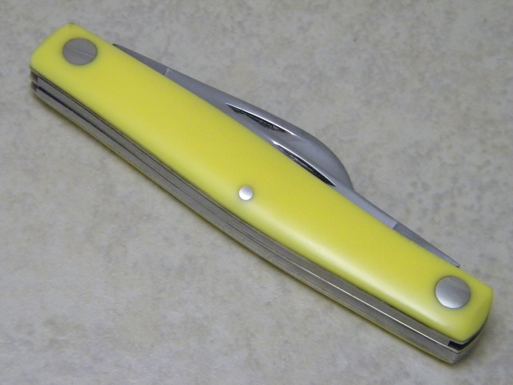 Case XX USA 6 Dot (1974) Yellow 33092 Large Birdseye Rivet