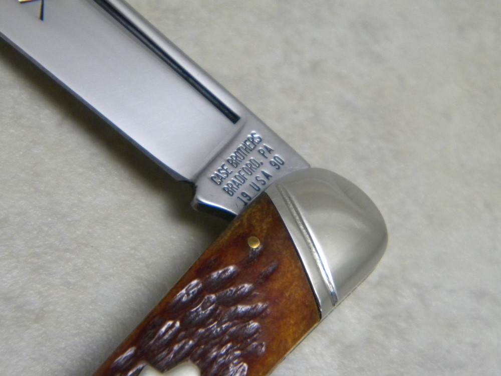 Case Classic 1990 Brown Bone 630109 Bow Tie Shield Whittler Case Classic 1990 Brown Bone 630109 Bow Tie Shield Whittler