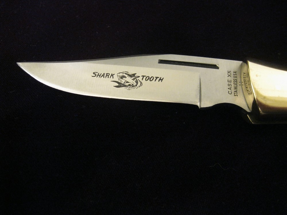 Case Knife XX USA P197 L SSP 2-Dot Shark Tooth 1978 Knife