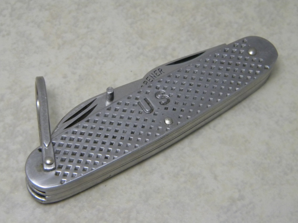 Camillus USA 1967 (Vietnam Era) Metal U.S. United States Military