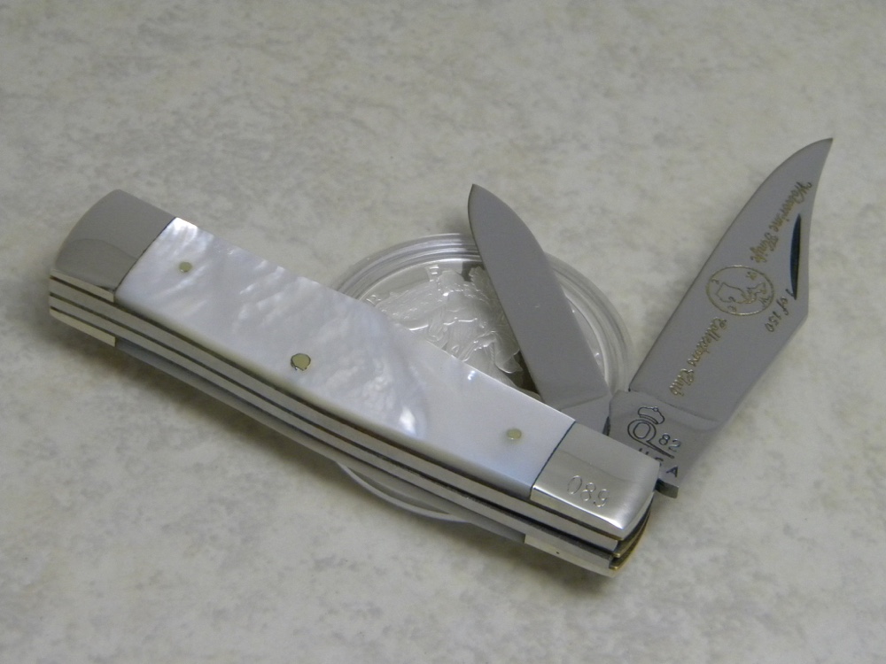 Queen Steel Made in USA Q82 Pearl "Wolverine Knife Collectors Club