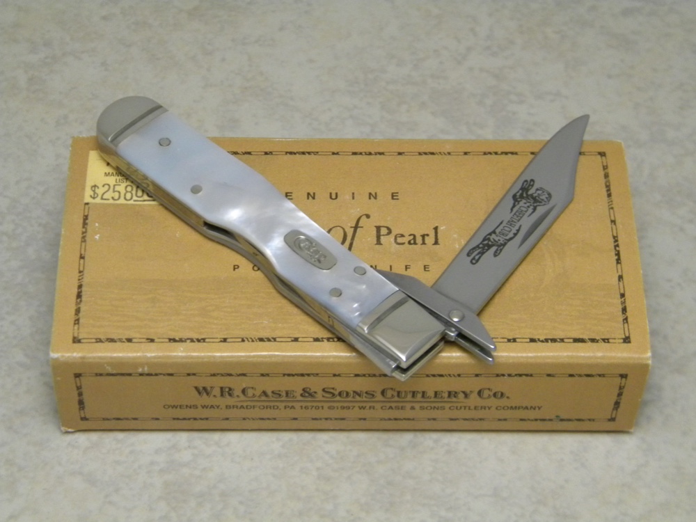 ロピア 爆買い Case XX USA 2006 Pearl 811 1/2L SS Cheetah Cub Knife in Box 椅子