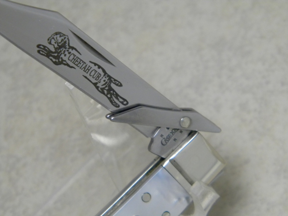 Case XX USA 2006 Pearl 811 1/2L SS Cheetah Cub Knife in Box