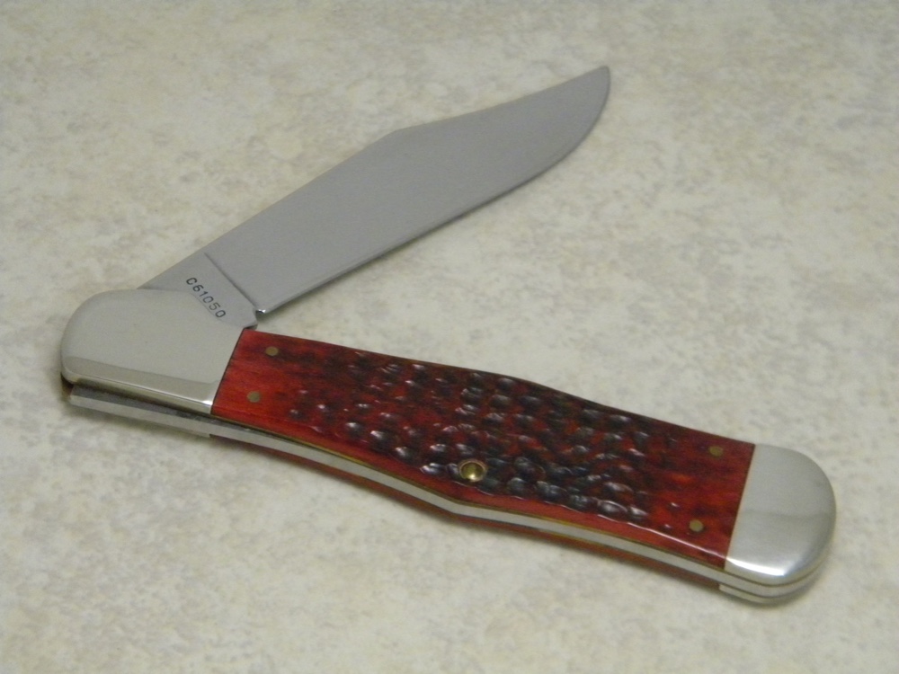 Case MM USA 2000 Old Red Bone C61050 SS Millennium Coke