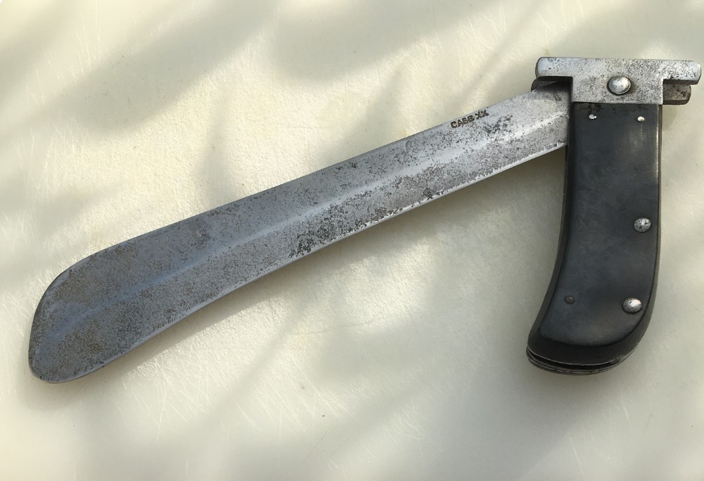 Case XX WWII Folding Machete/Jungle Knife Full Blade, snaps open no