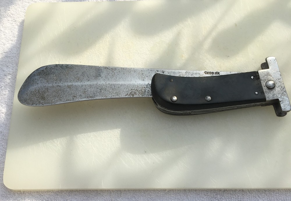 Case XX WWII Folding Machete/Jungle Knife Full Blade, snaps open no