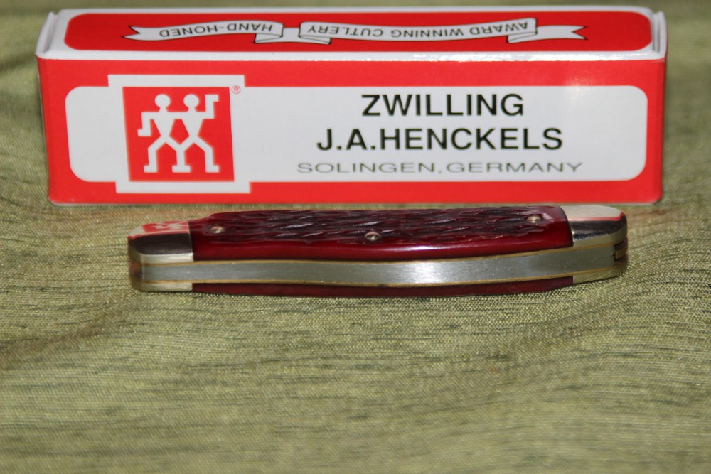 Vintage pre-2002 Henckel HK-0007-RP Red Picked Bone Whittler