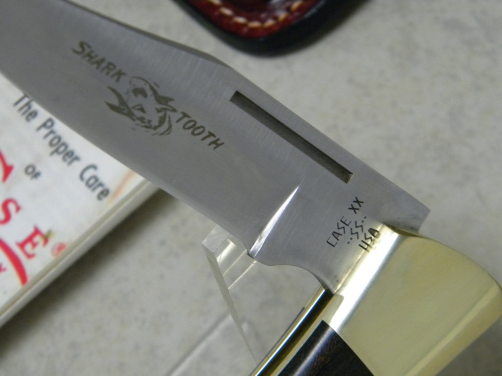 Case XX SS USA 4 Dot (1986) Wood P197 LSSP Shark Tooth