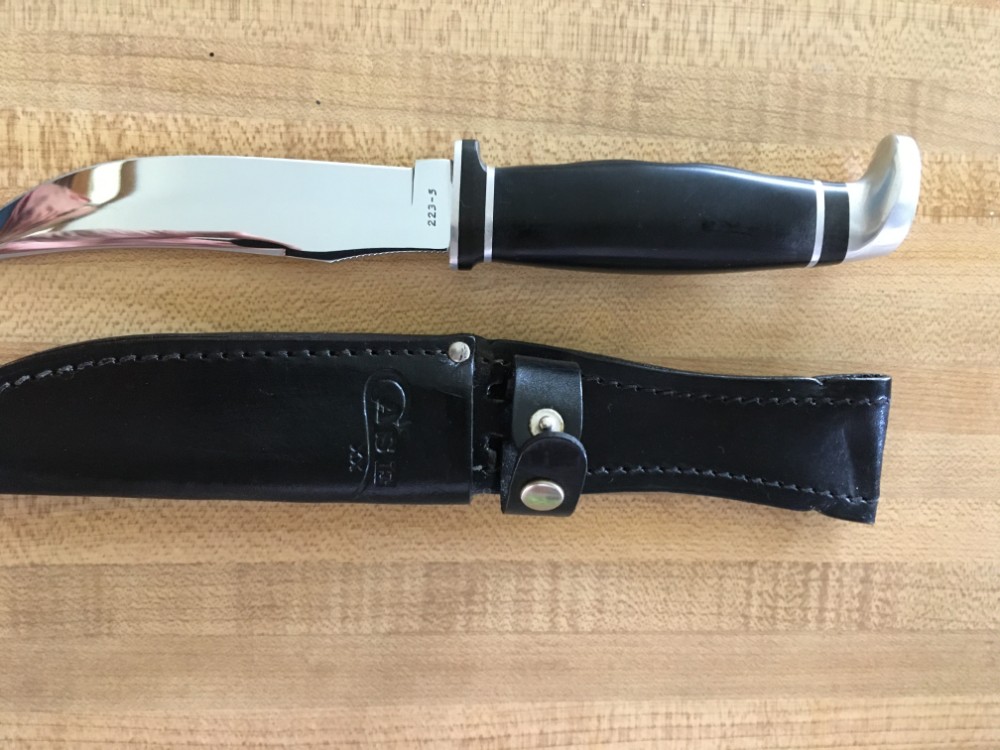 Case XX Fixed Blade Hunting/ Skinning Knife, 2235