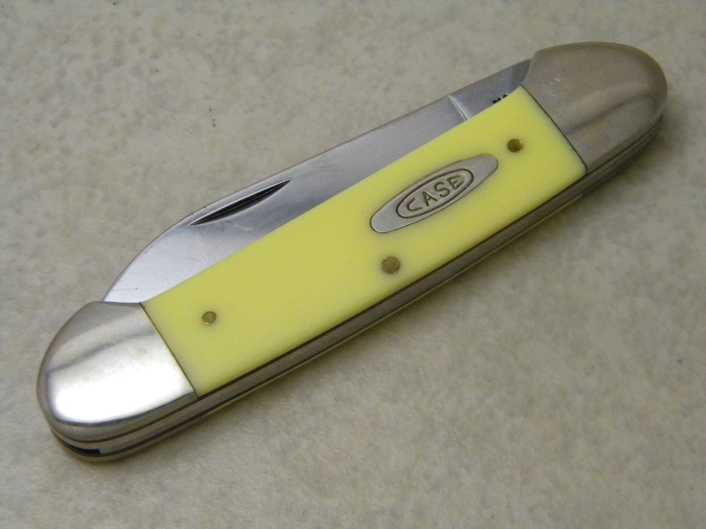 Case XX USA 2001 Yellow 32131 CV Canoe Knife in Box