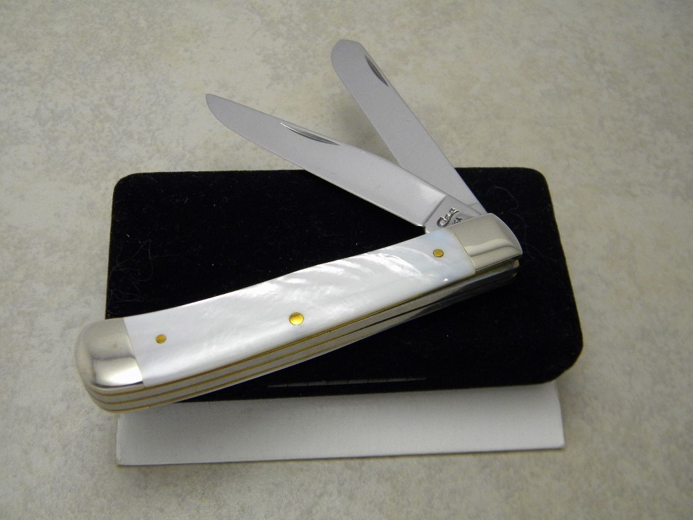 Case XX USA 4 Dot Mother of Pearl 8254 SS Trapper Knife NIB Case XX USA 4 Dot Mother of Pearl 8254 SS Trapper Knife NIB
