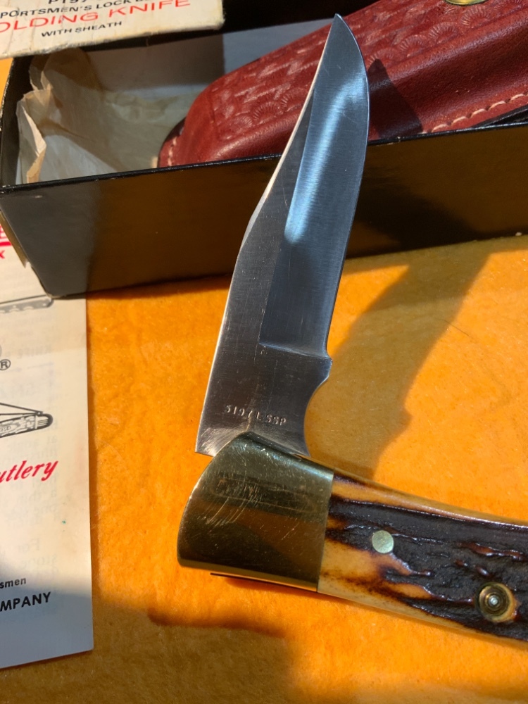 CASE XX USA,1980 10 dot 5197L SSP STAG SHARK TOOTH LOCKBACK KNIFE