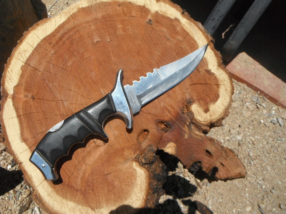 SABURO HANDMADE IN JAPAN COMMEMORATIVE GREEN BERET X5 FOLDING FIGHTING KNIFE