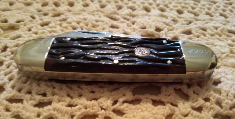 Bulldog Brand Wolverine Knife Collectors Club 1997 2 Blade Knife