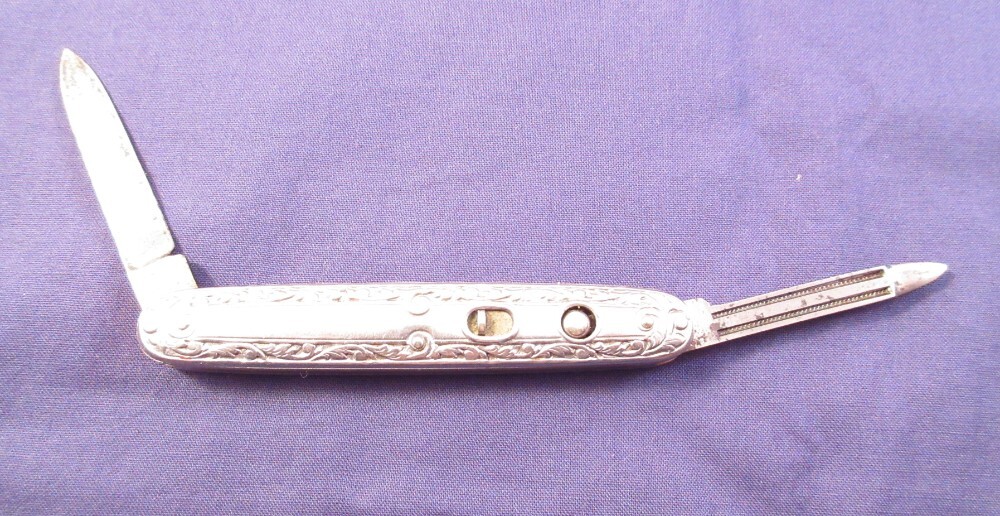 Schrade Walden Automatic Gentleman's Knife