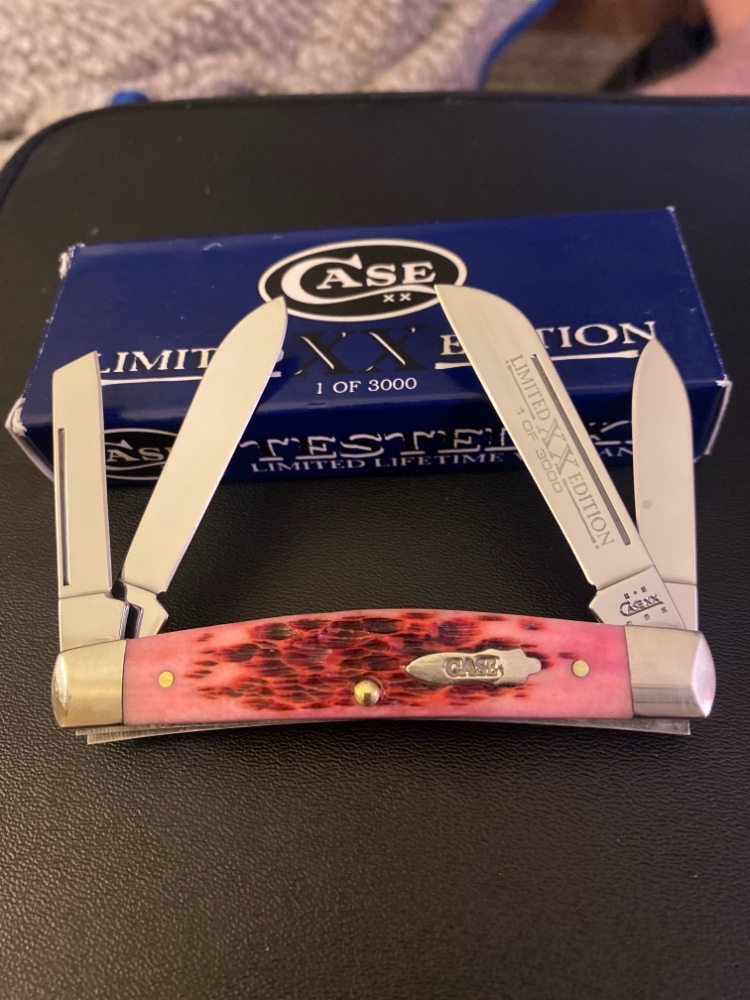 2005 Case XX USA 64052 Raspberry Bone Handle Congress Limited