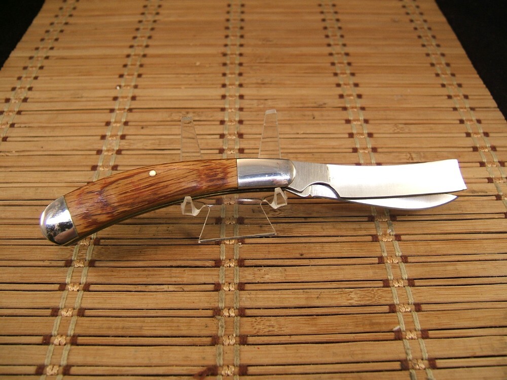 BEAR MGC & SON ONE ARM BANDIT PILLBUSTER VINTAGE USA MADE TWO BLADE