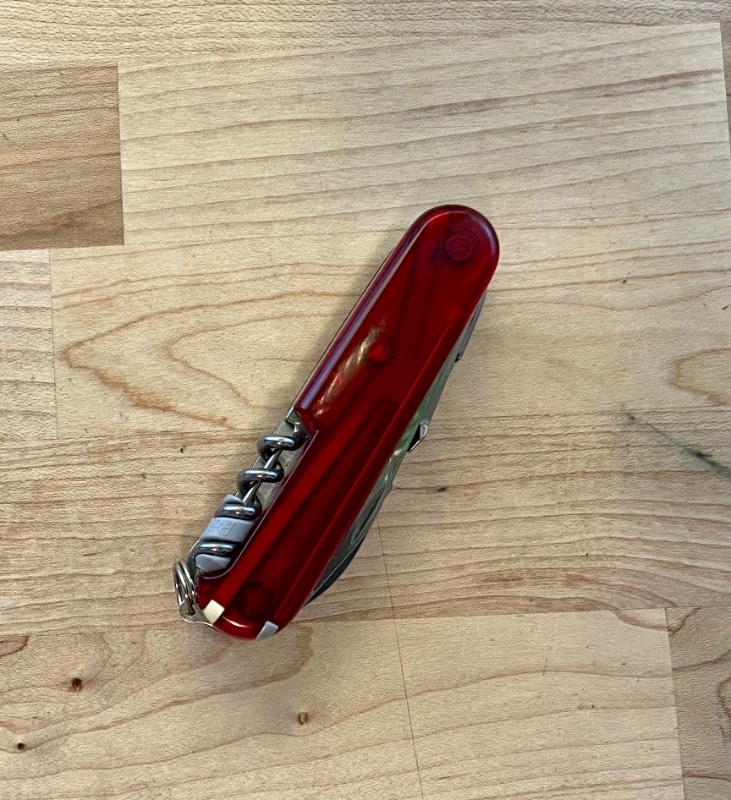 Victorinox yeoman online