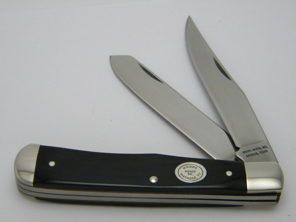 Moore Maker, Inc. Matador, TX USA (Queen Cutlery) 2202 2004 Horn