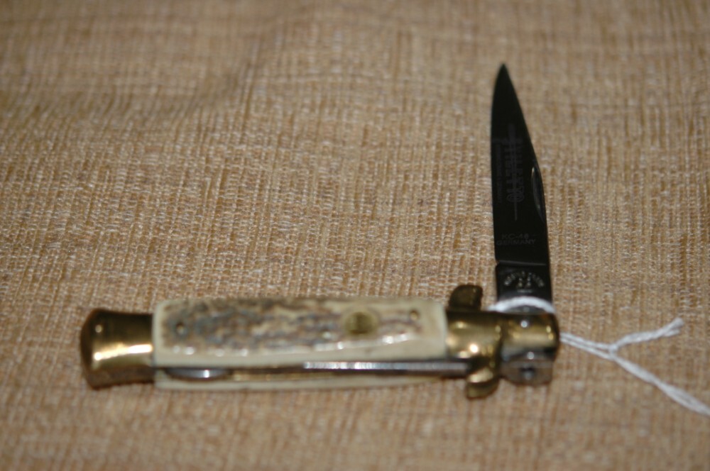 KIssing Crane Stag German KC46 Stiletto Folding Knife