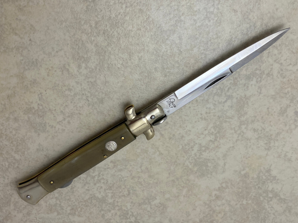 Falcon Italy Horn Lockback Stiletto Knife