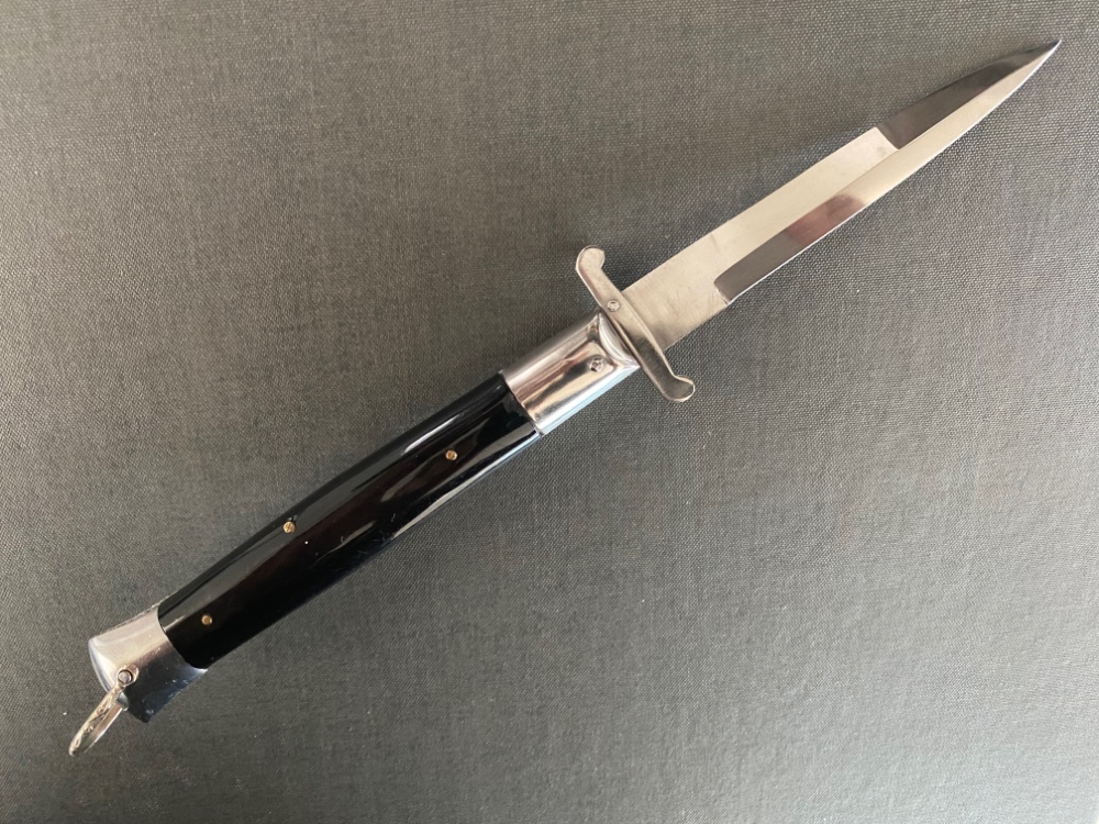Rizzuto Estileto Milano (Clone), Marked Stainless Steel
